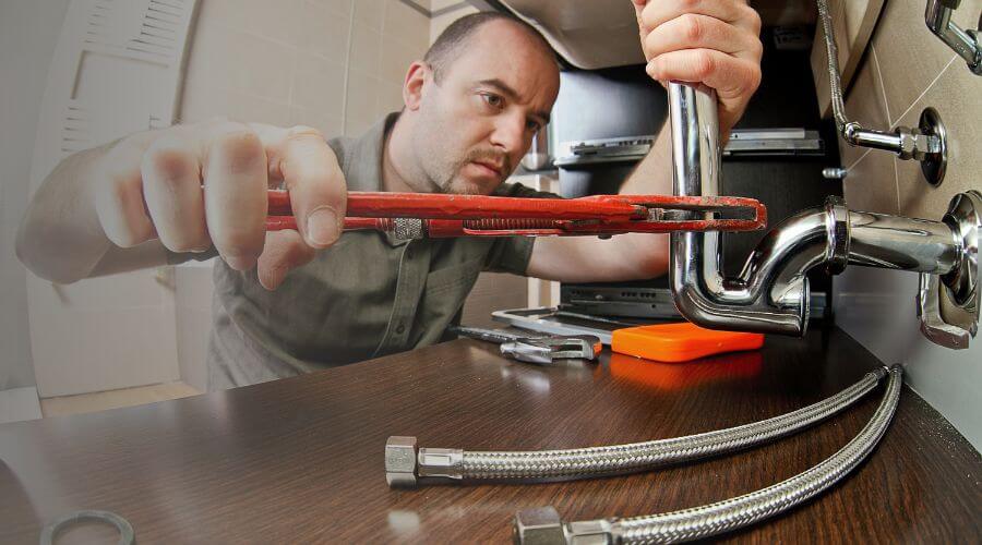 Professional clogged toilet repair in Bernie, MO